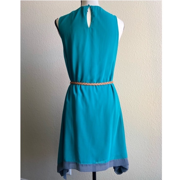 VELVET OAK CONTRASTING ASYMMETRIC HEM  DRESS - Picture 5 of 8